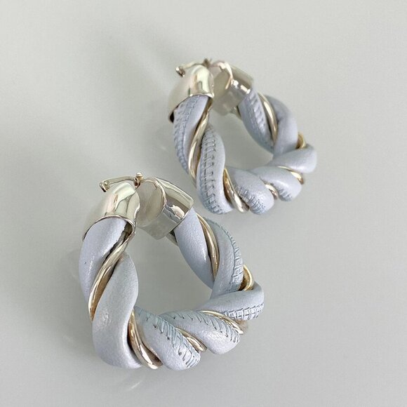 BOTTEGA VENETA suck triangle Leather Earring - Picture 2 of 11